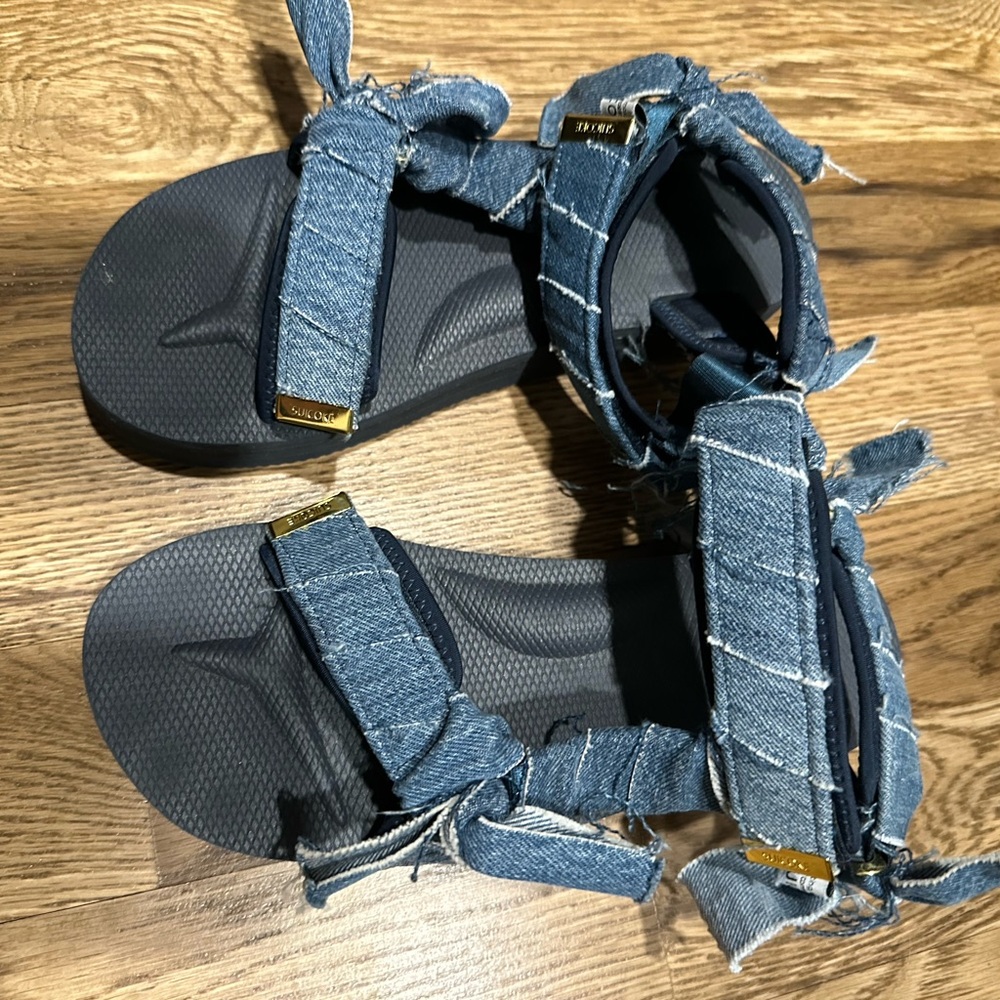 Suicoke woman’s Blue Denim Sandals - Picture 2 of 14
